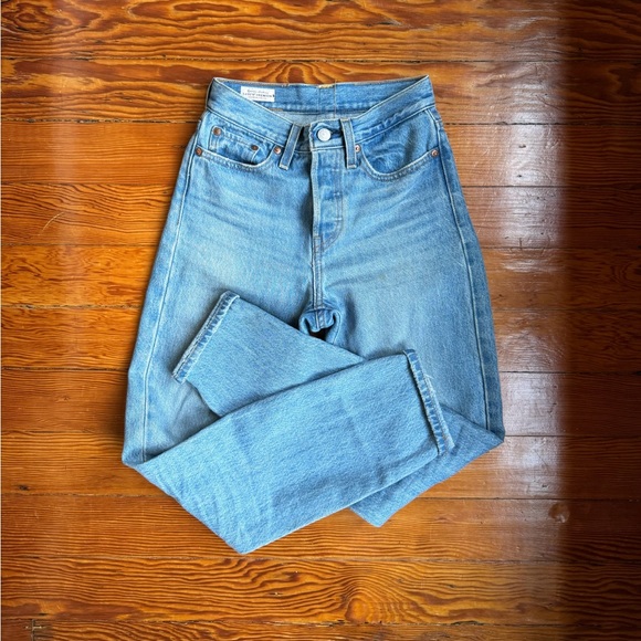 Levi’s wedgie jeans, size 24 - Picture 1 of 4